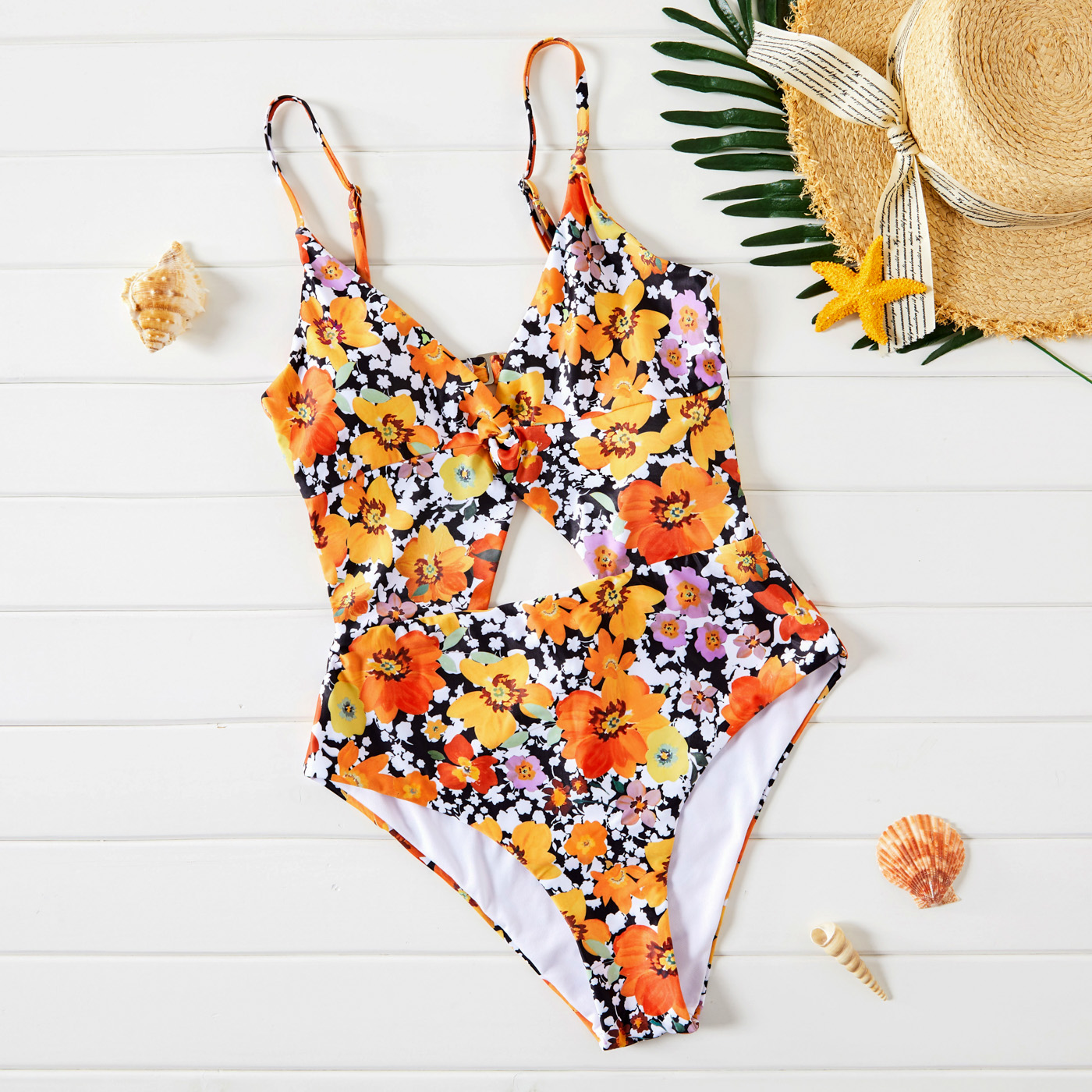 Pretty Printed One-piece Swimsuit 
Pretty Printed One-piece Swimsuit