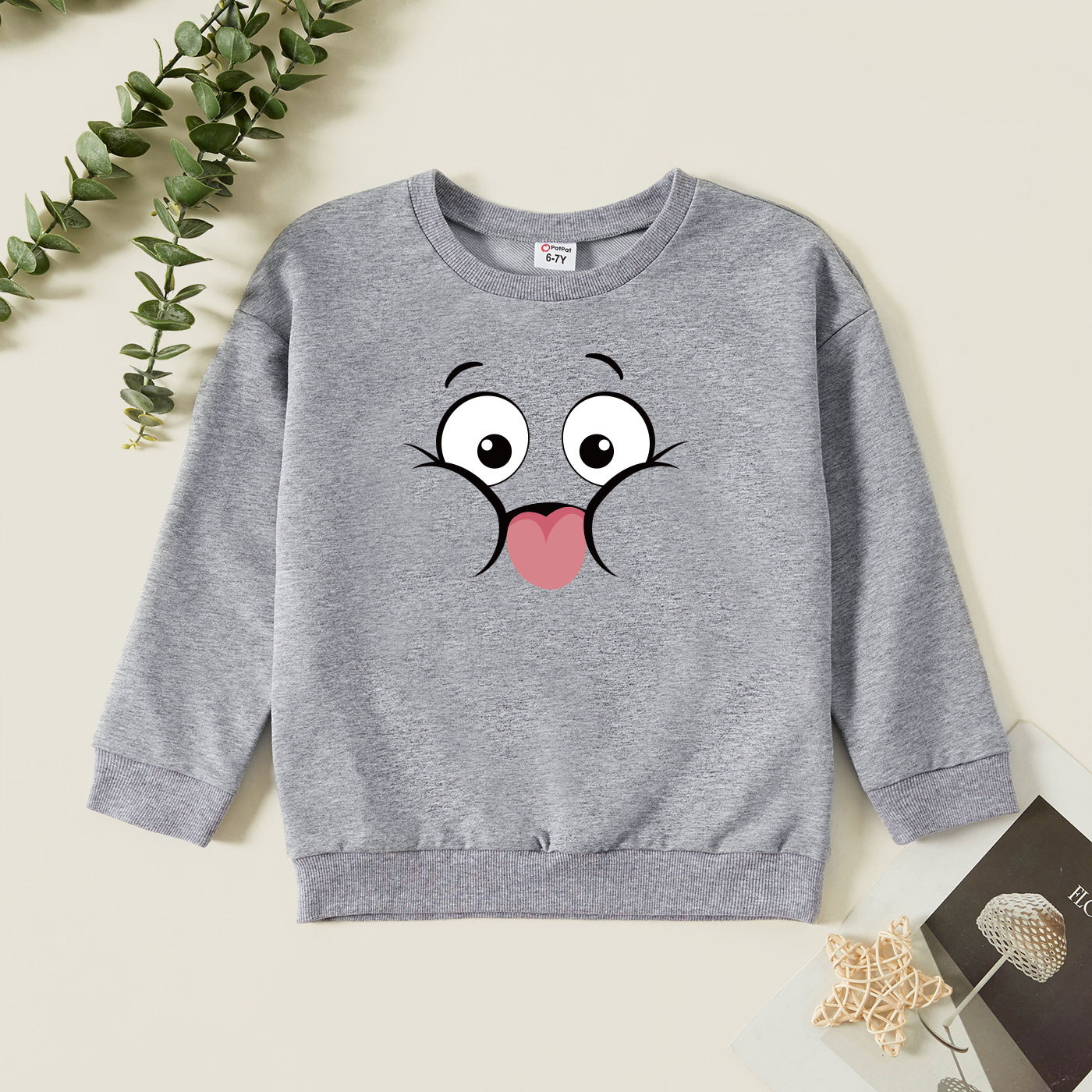 Kid Graphic Smiley Print Long-sleeve Pullover
Kid Graphic Smiley Print Long-sleeve Pullover
