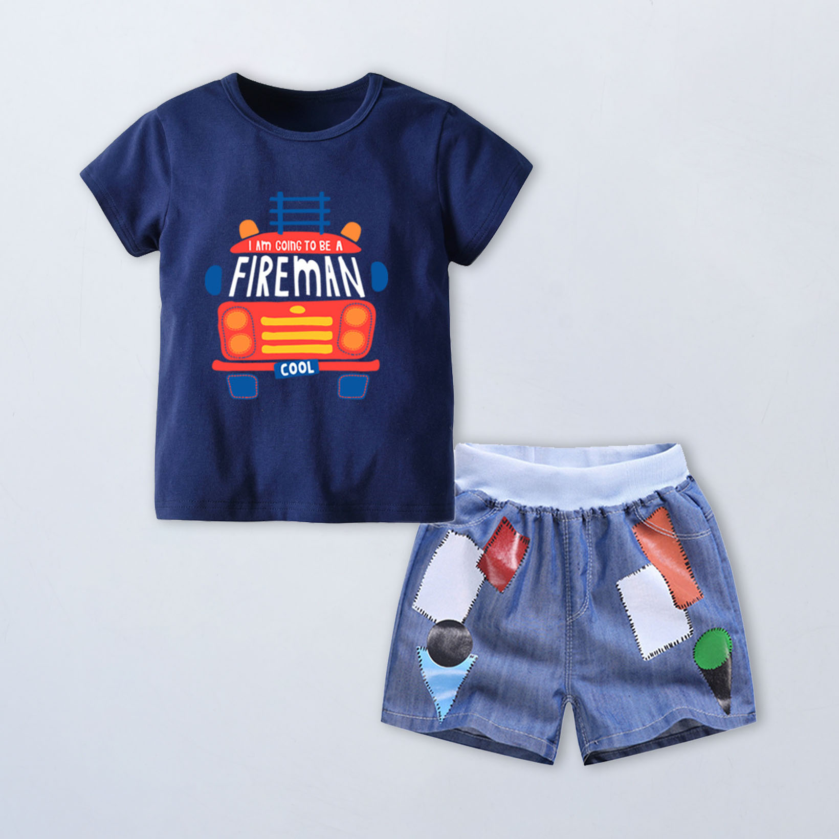 Fashionable Car Print Short-sleeve Top and Shorts Set
Fashionable Car Print Short-sleeve Top and Shorts Set