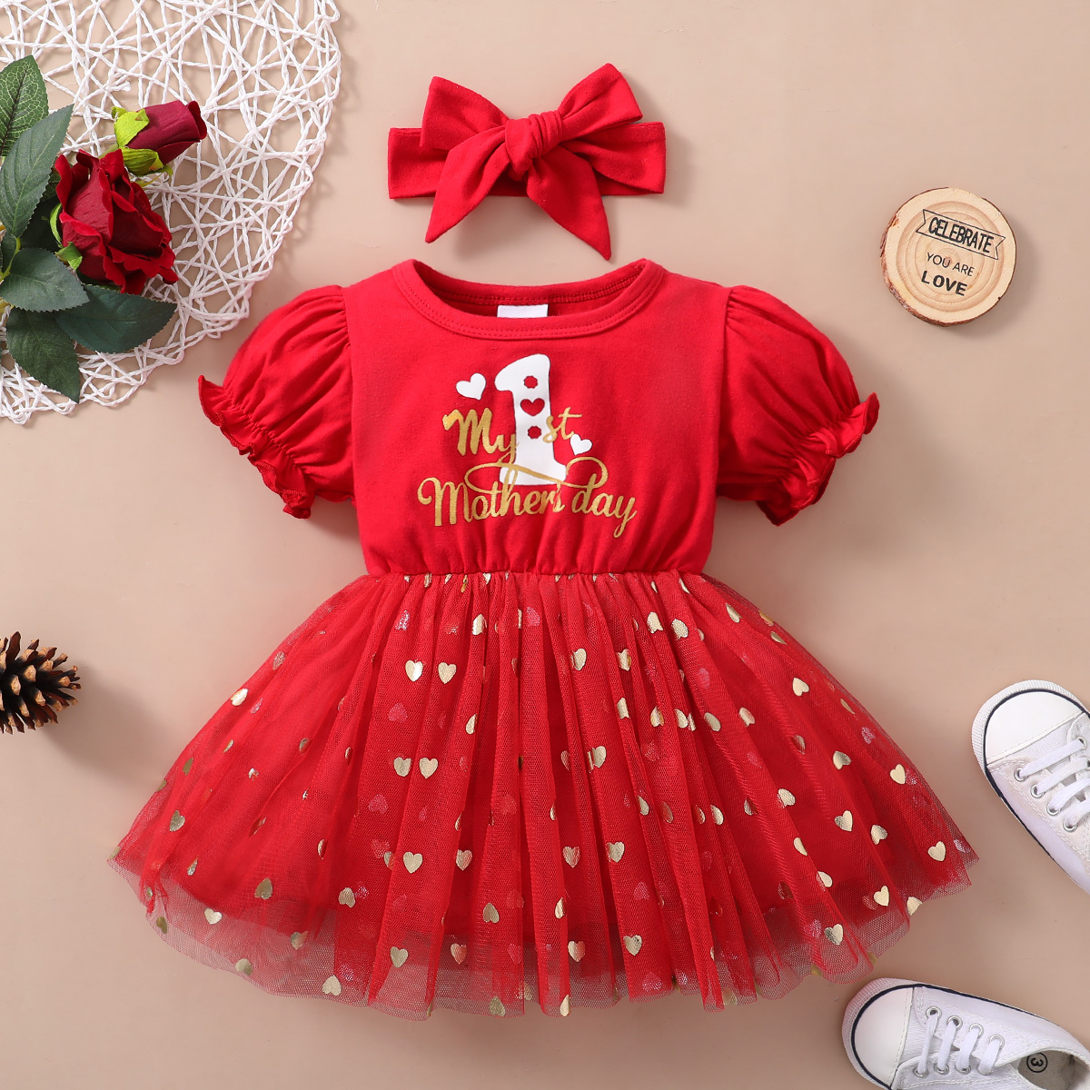 Mother's Day 2pcs Baby Girl Red Puff-sleeve Letter Print Glitter Love Heart Mesh Dress with Headband Set
Mother's Day 2pcs Baby Girl Red Puff-sleeve Letter Print Glitter Love Heart Mesh Dress with Headband Set