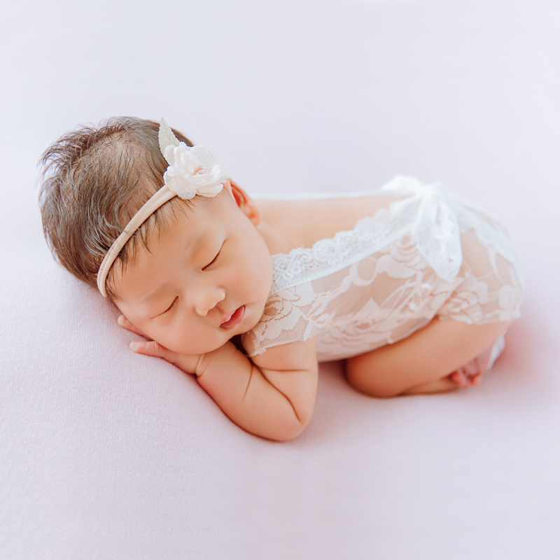 2 Pieces Set Newborn Photo Props Baby Lace Romper Headband Set Rose Floral Hair Band Newborn Romper Infant Photography Headband
2 Pieces Set Newborn Photo Props Baby Lace Romper Headband Set Rose Floral Hair Band Newborn Romper Infant Photography Headband