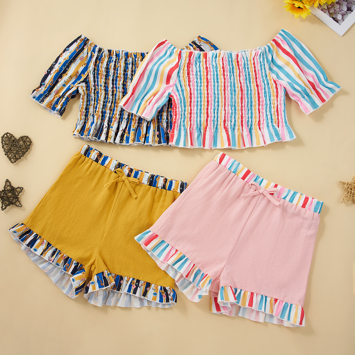 2-piece Kid Girl Stripe Floral Print Pleated Off Shoulder Top and Stripe 100% Cotton Shorts Set
2-piece Kid Girl Stripe Floral Print Pleated Off Shoulder Top and Stripe 100% Cotton Shorts Set