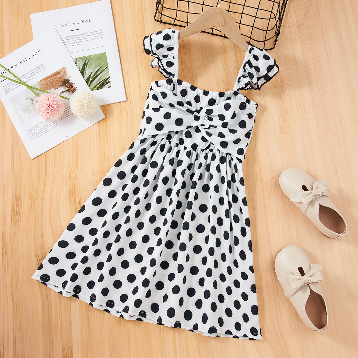 Kids Girl Polka Dots Print Slip Dress
Kids Girl Polka Dots Print Slip Dress