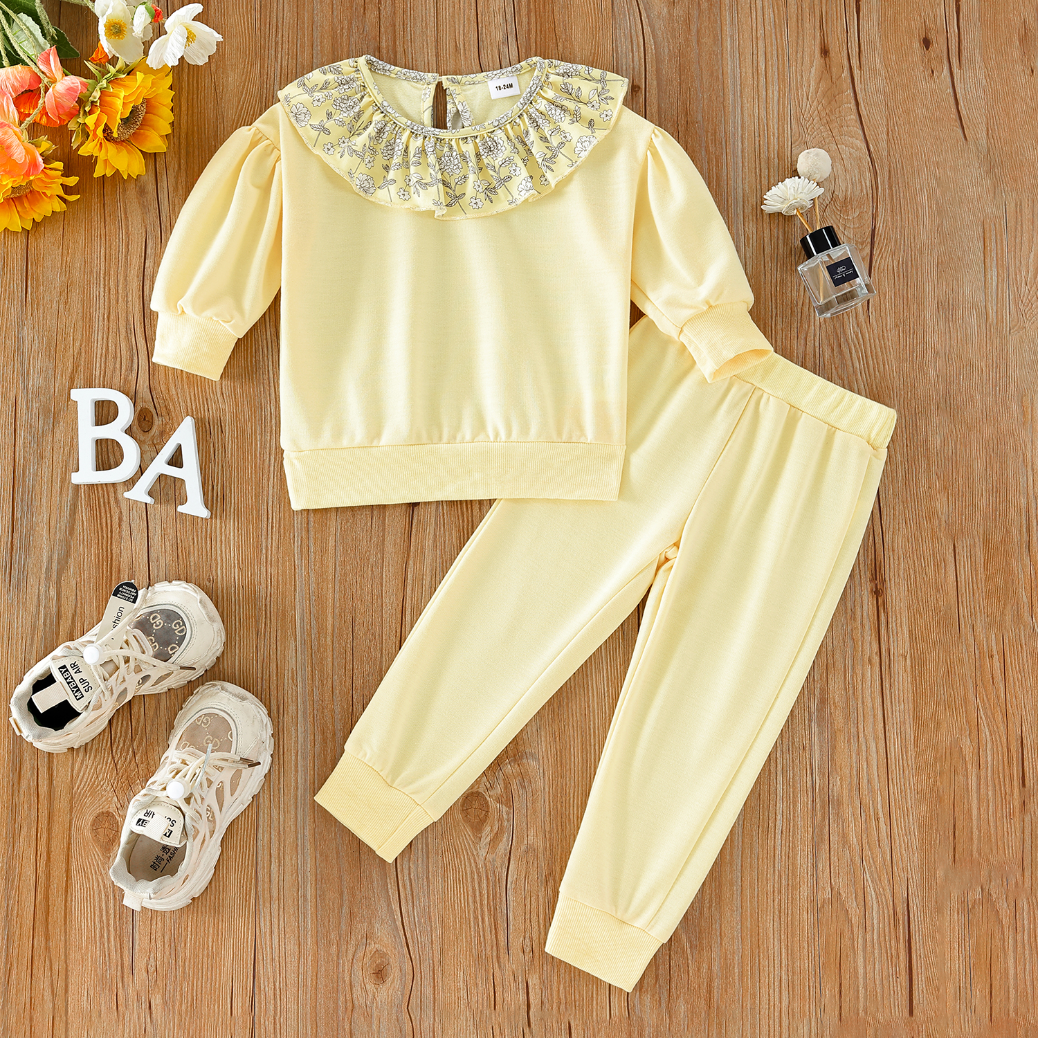 2-piece Toddler Girl Flounce Floral Print Doll Collar Top and Elasticized Yellow Pants Casual Set
2-piece Toddler Girl Flounce Floral Print Doll Collar Top and Elasticized Yellow Pants Casual Set