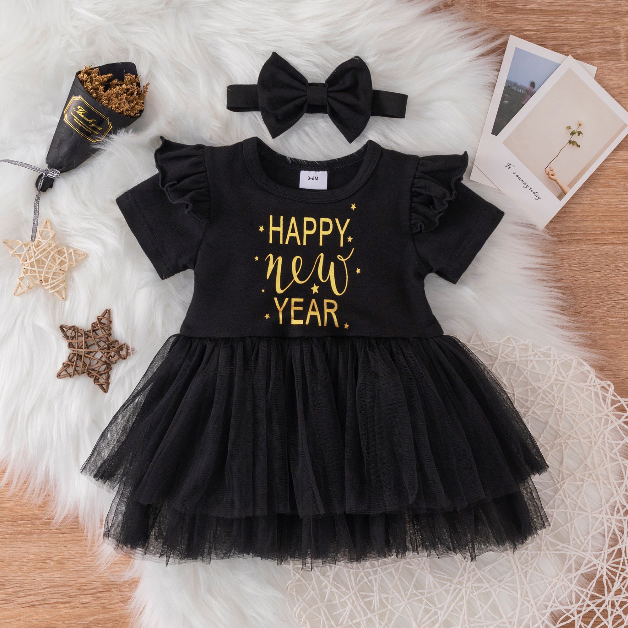 New Year 2pcs Baby Girl Letter Print Black Short-sleeve Layered Mesh Party Dress Set
New Year 2pcs Baby Girl Letter Print Black Short-sleeve Layered Mesh Party Dress Set