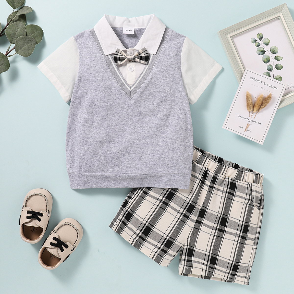2-piece Toddler Boy Faux-two Lapel Collar Top with Bow tie and Plaid Shorts Suit Set
2-piece Toddler Boy Faux-two Lapel Collar Top with Bow tie and Plaid Shorts Suit Set