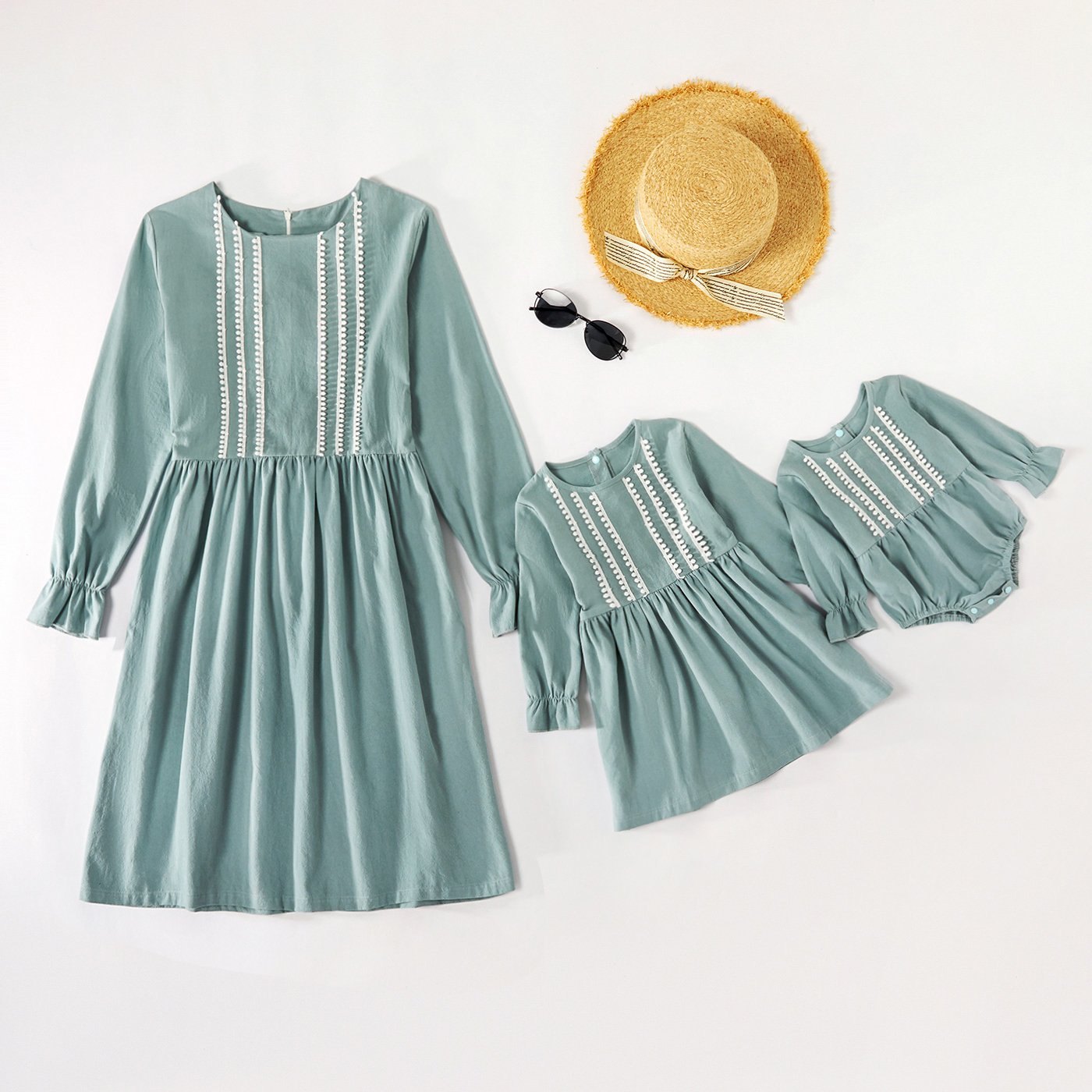 

Lace Decor Long-sleeve Solid Dresses for Mommy and Me