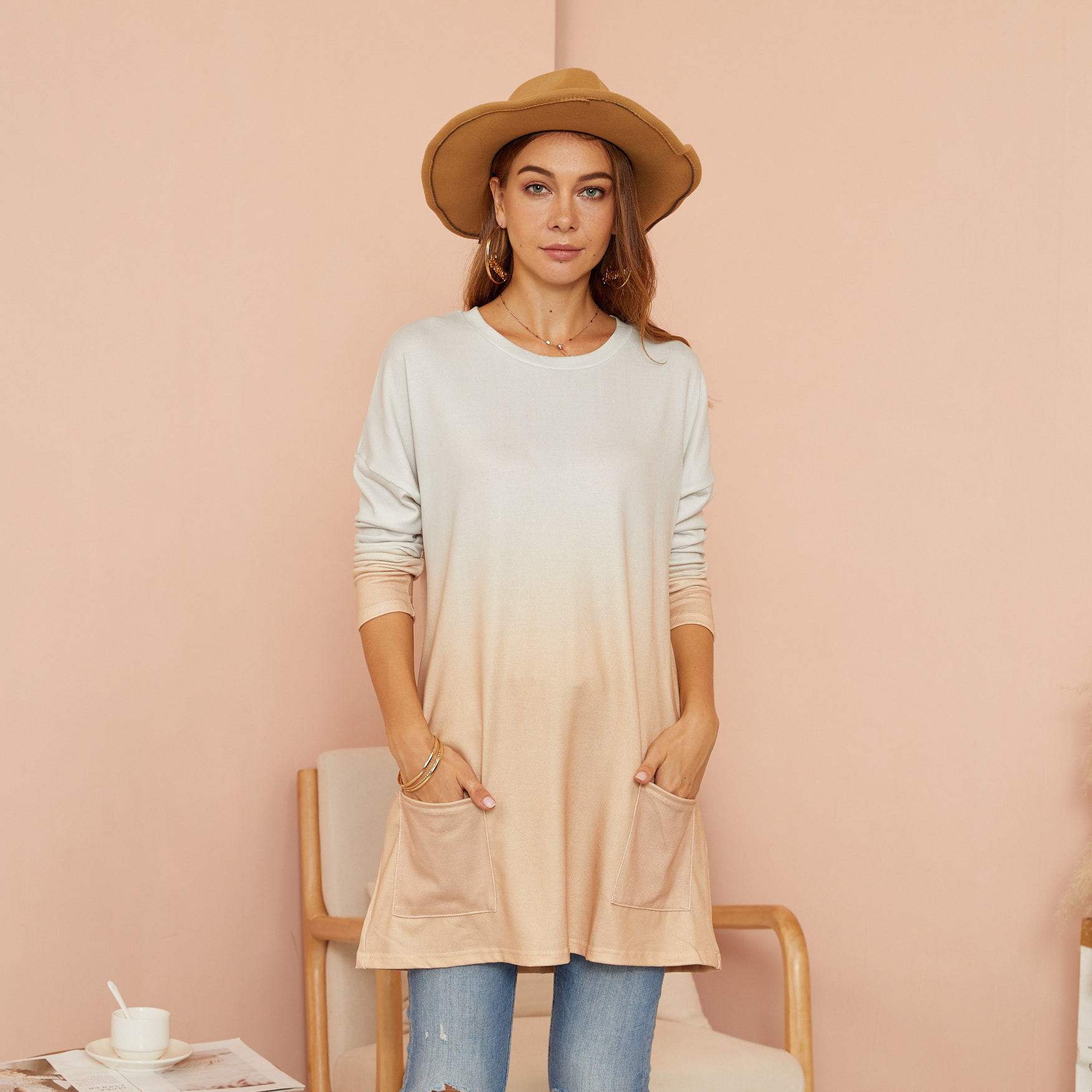 

Round collar Gradient Color block long sleeve casual T-shirt