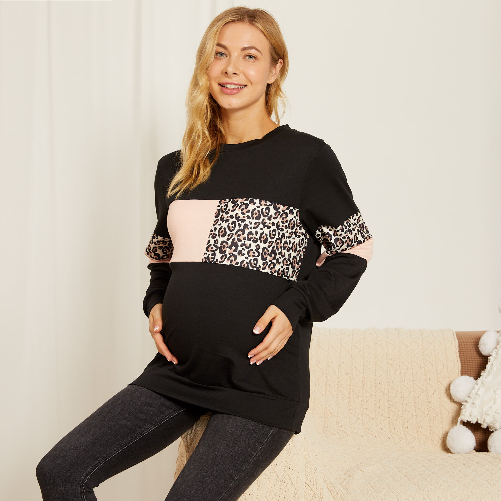 

Maternity Round collar full print Black Nursing Hoodie