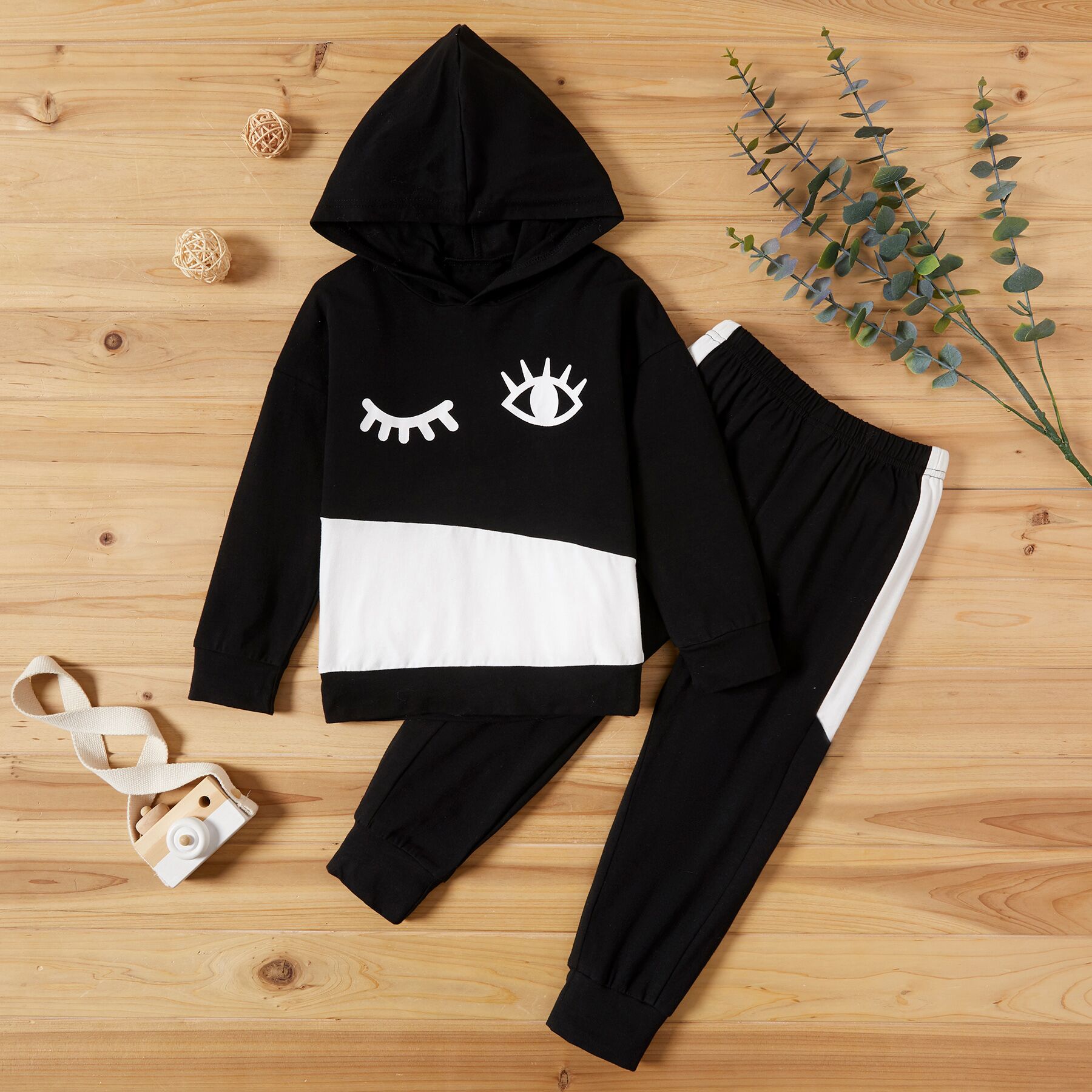 

2-piece Baby / Toddler Eye Splice Hooded Pullover and Pants Set
