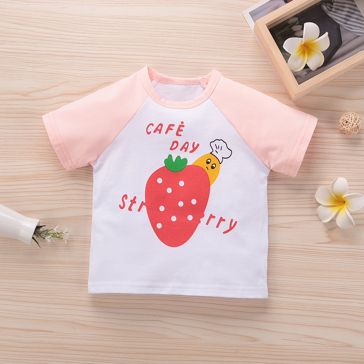 

Baby Girl casual Strawberry Short-sleeve Cotton Tee