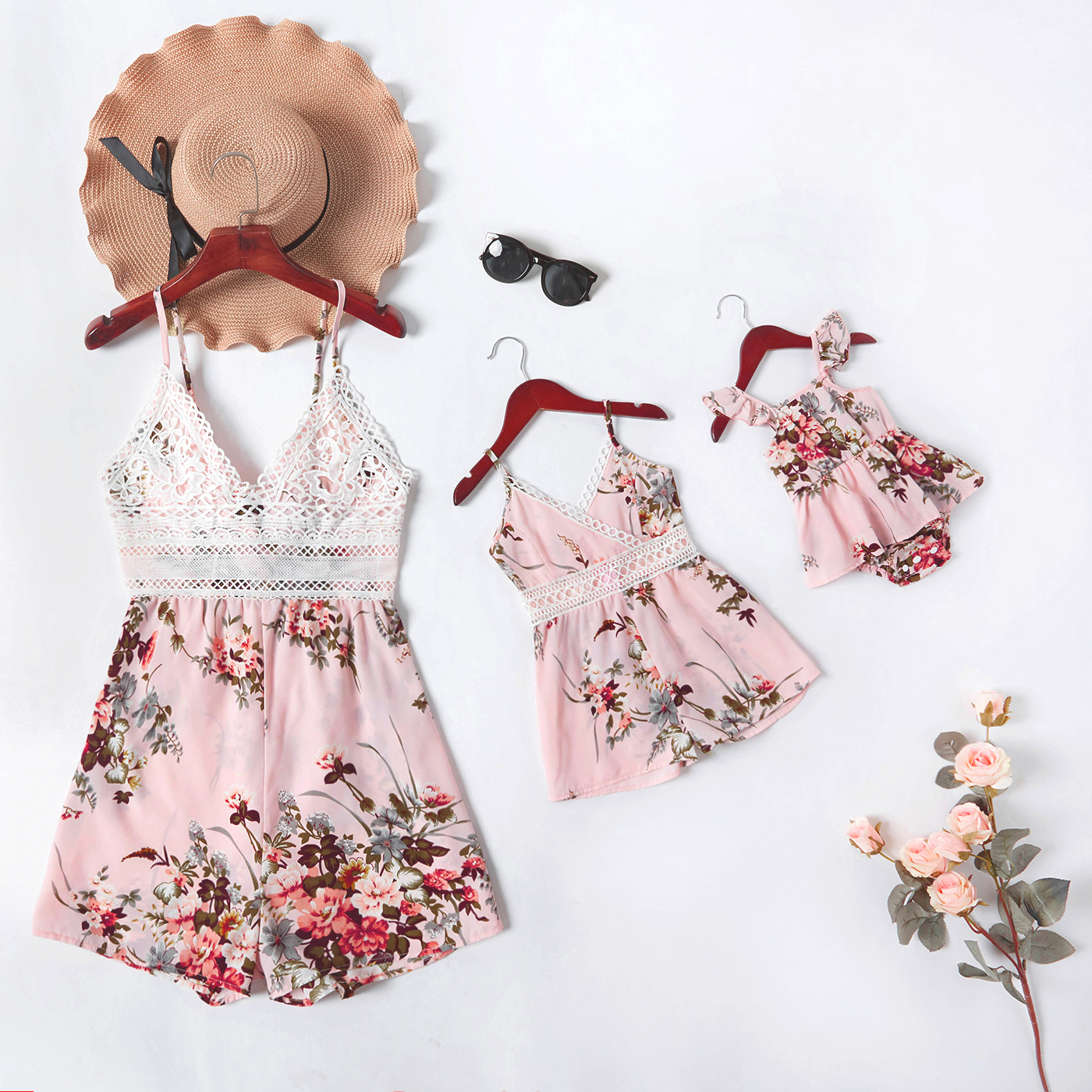 

Floral Print Lace Hollow Sling Short Rompers for Mommy and Me