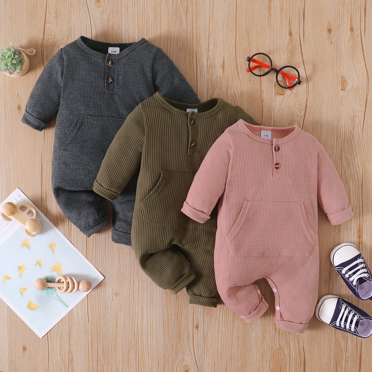 

Solid Waffle Long-sleeve Baby Jumpsuit