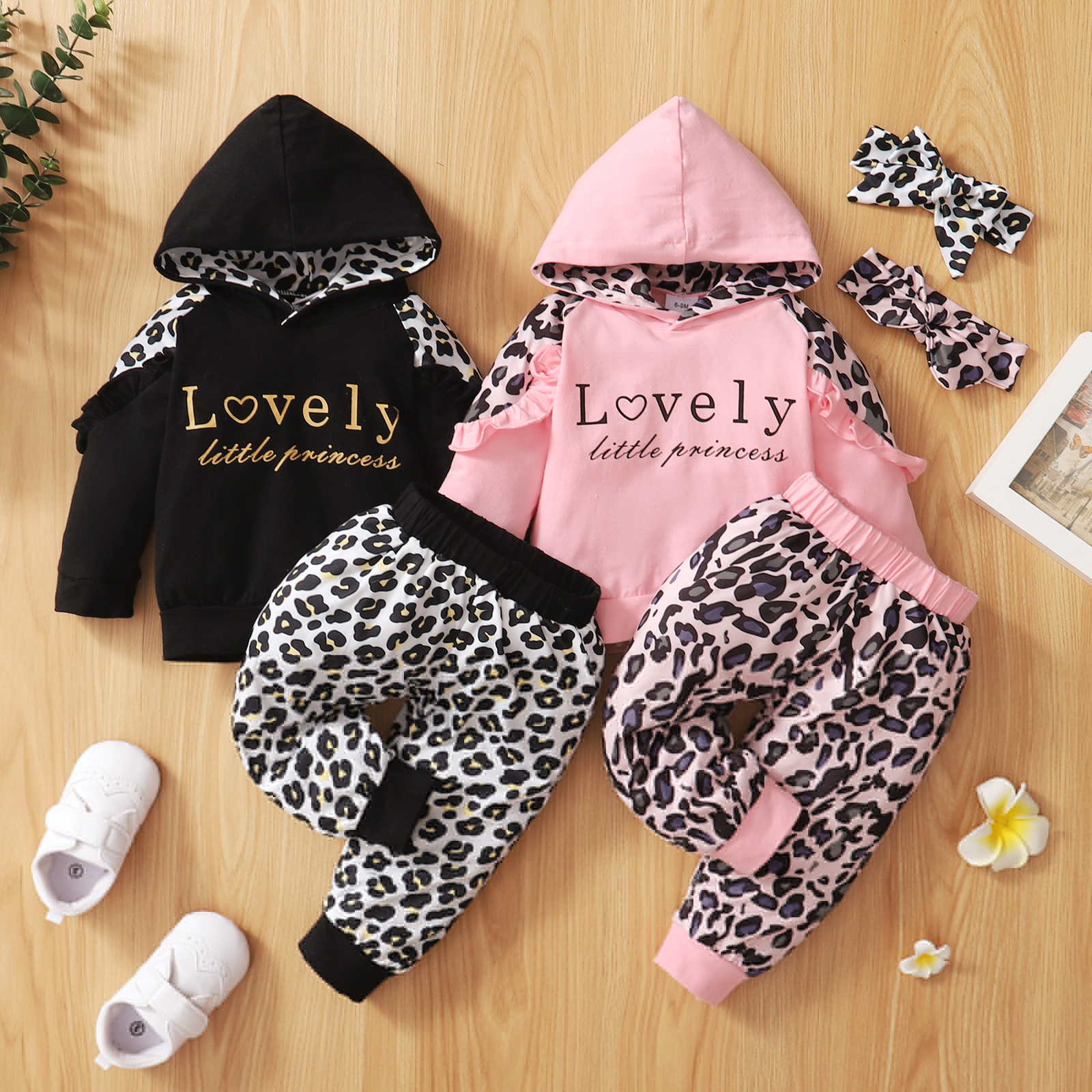 

3pcs Letter and Leopard Print Splice Hooded Long-sleeve Baby Set