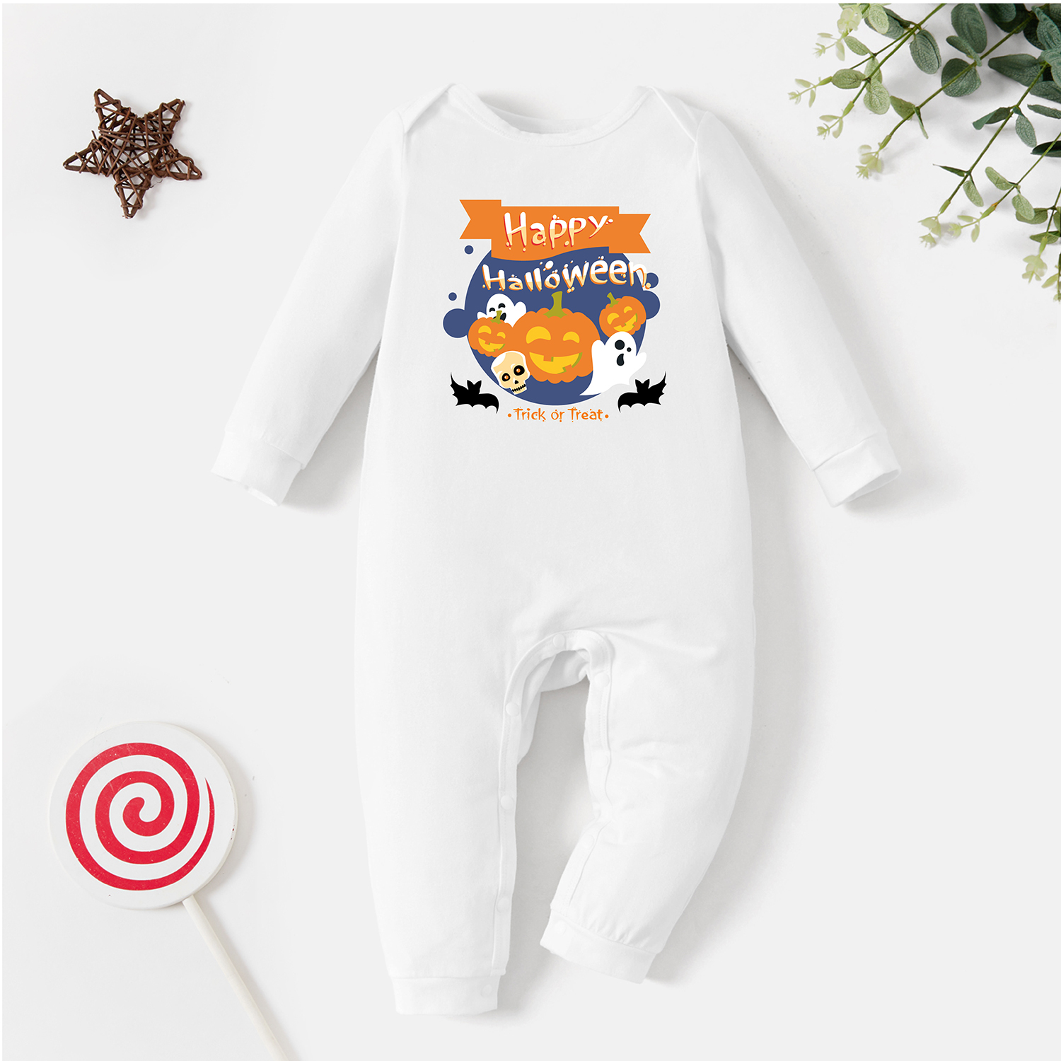 

Baby Graphic White Long-sleeve Jumpsuit