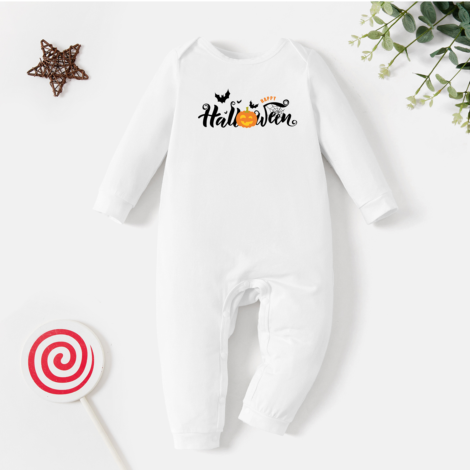 

Baby Graphic White Long-sleeve Jumpsuit
