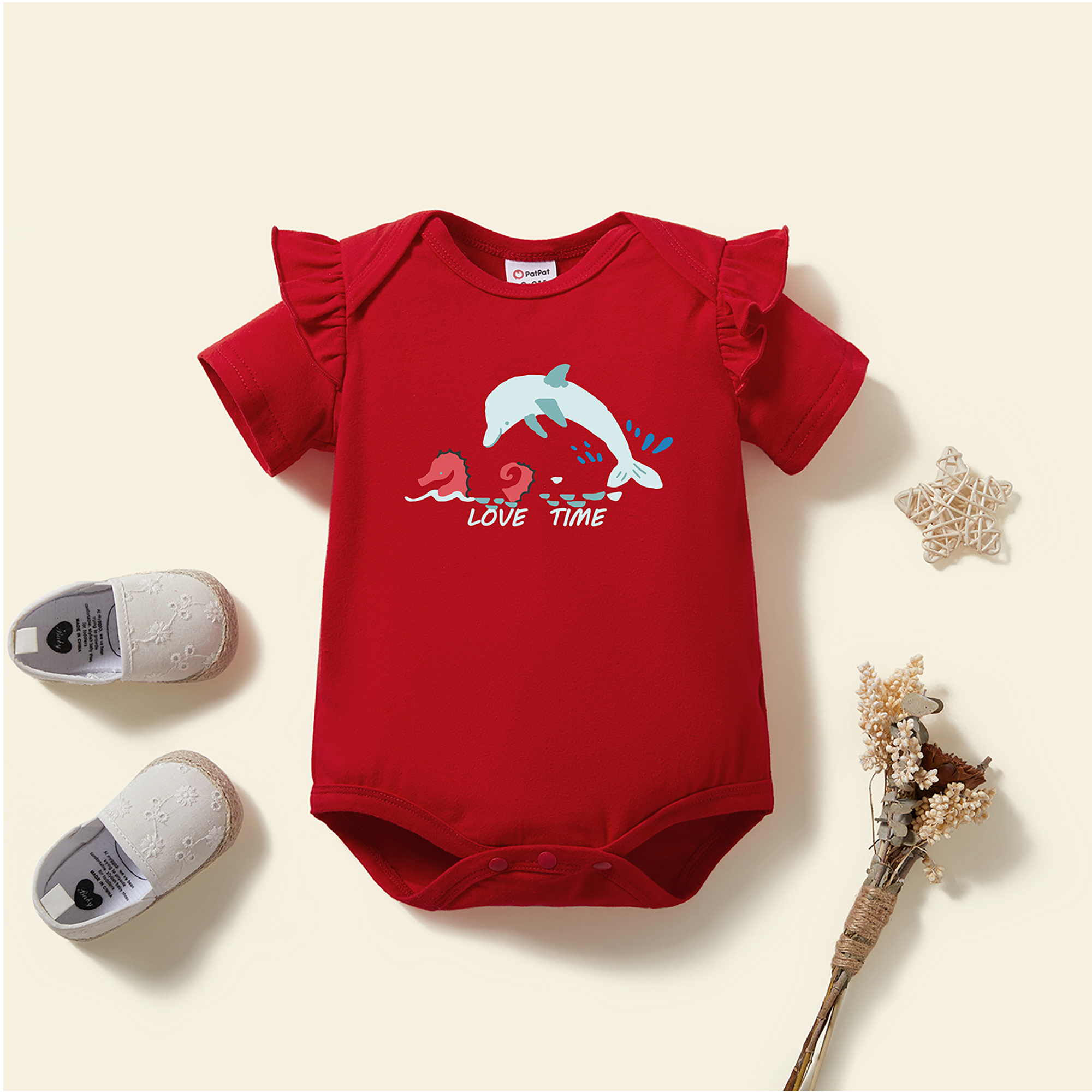 

Baby Graphic Flutter-sleeve Red Short-sleeve Romper