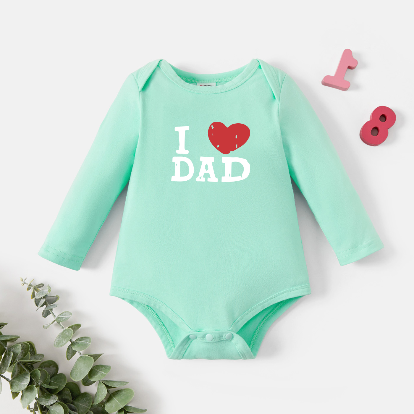 

Baby Graphic Heart and Letter Print Long-sleeve Romper