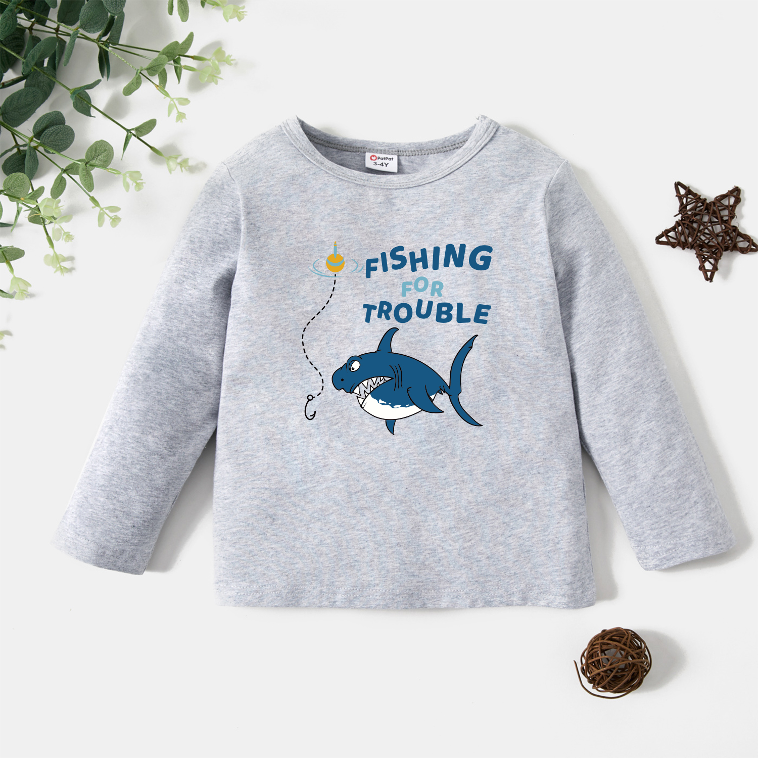 

Toddler Boy Graphic Shark and Letter Print Long-sleeve Tee
