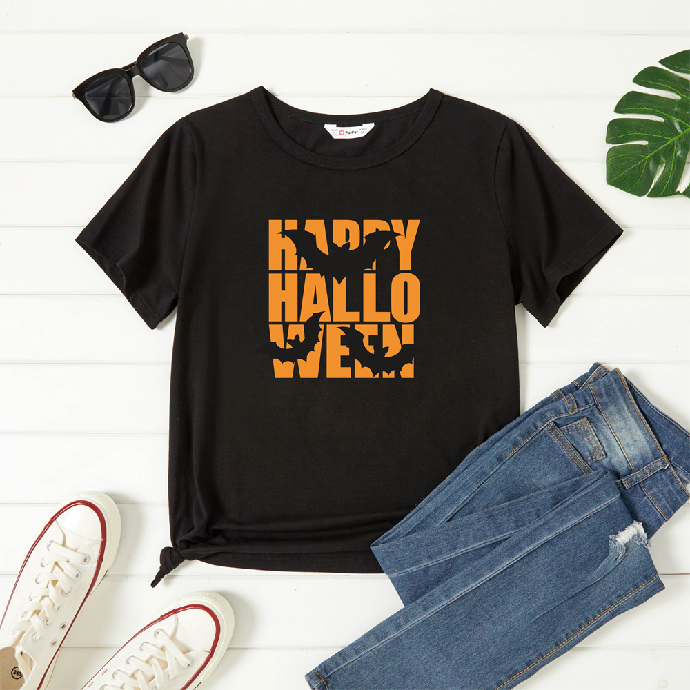 

Graphic Black Short-sleeve Round-collar Tee for Women