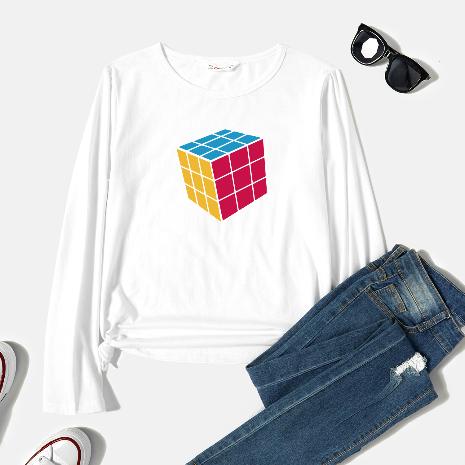 

Graphic White Long-sleeve Round-collar Tee for Women