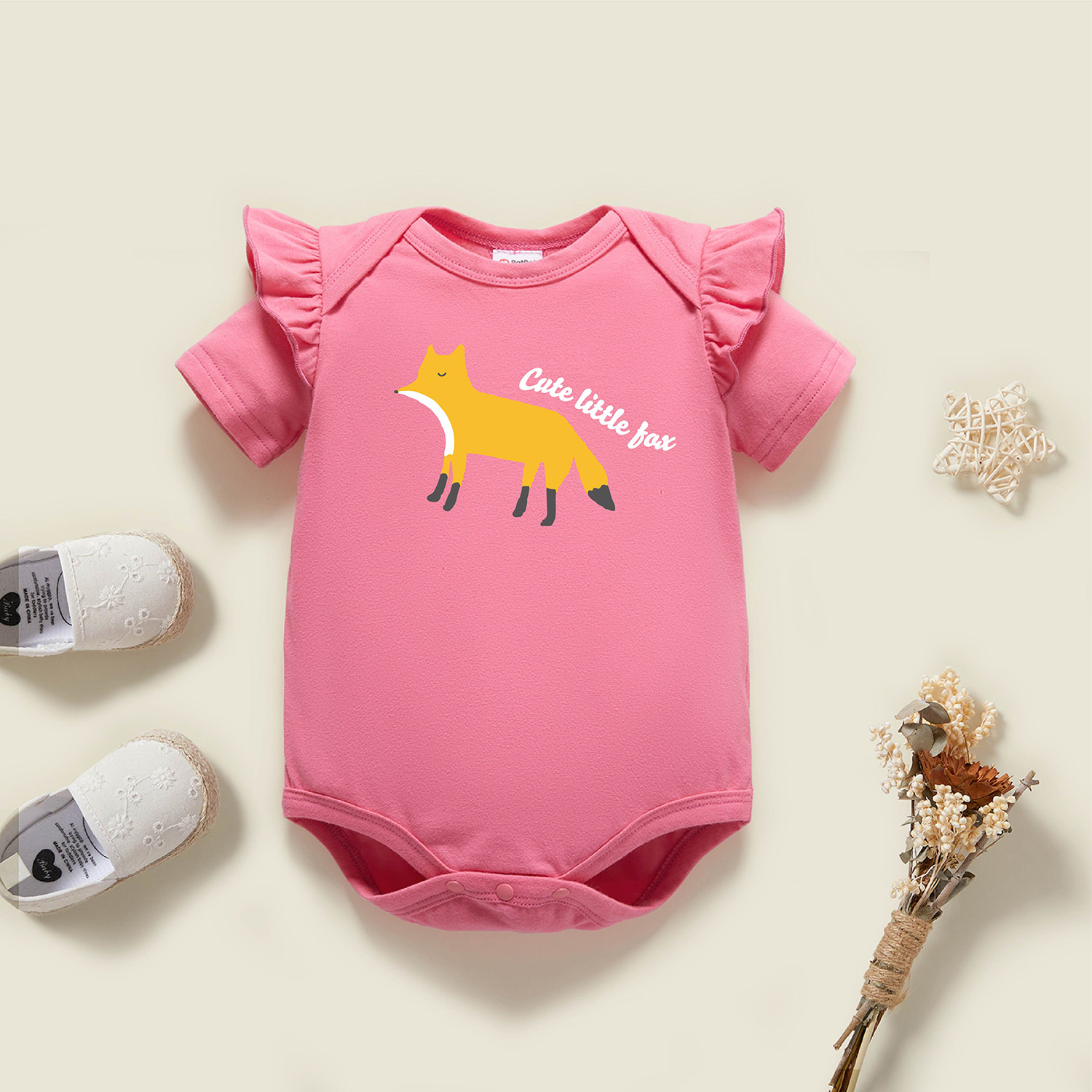 

Baby Graphic Flutter-sleeve Deep pink Short-sleeve Romper