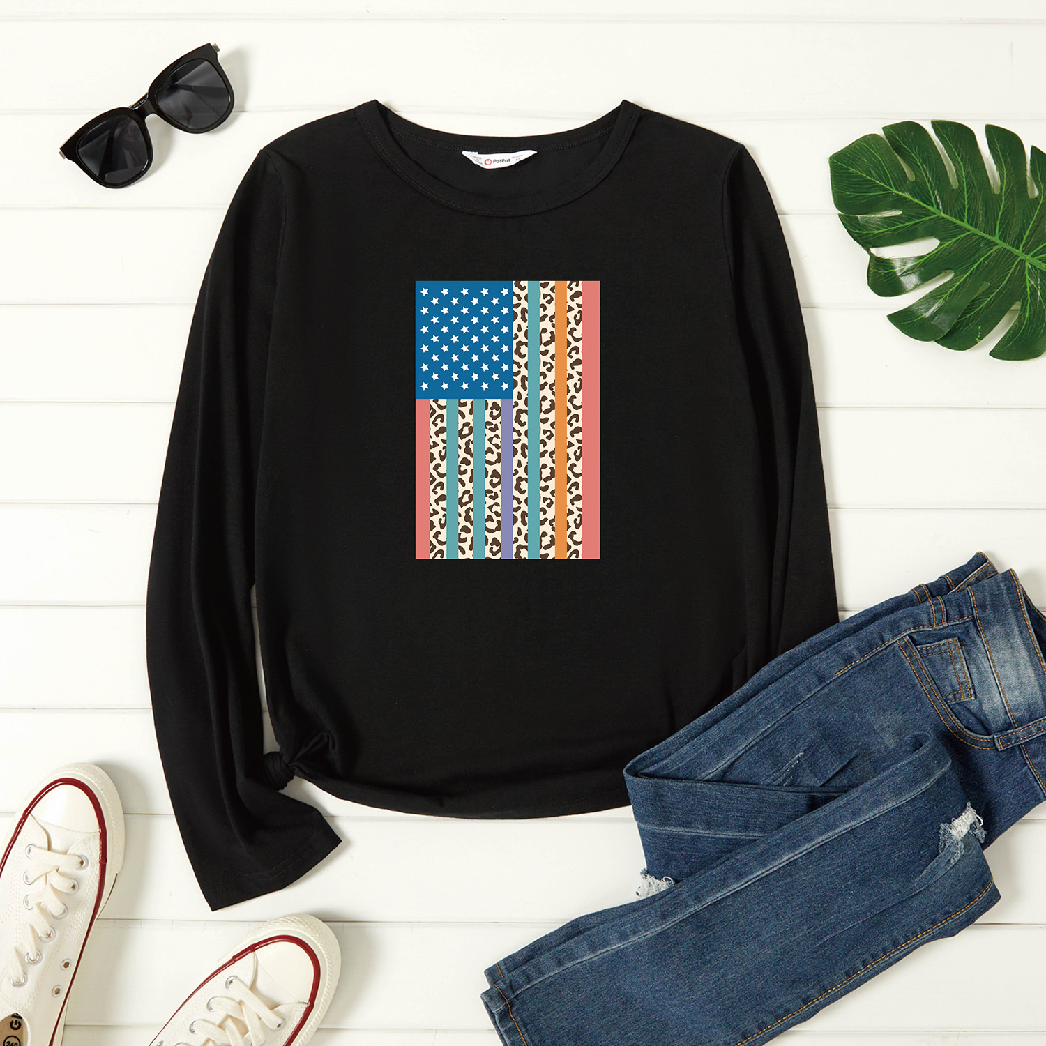 

Graphic Long-sleeve Round-collar Tee for Women
