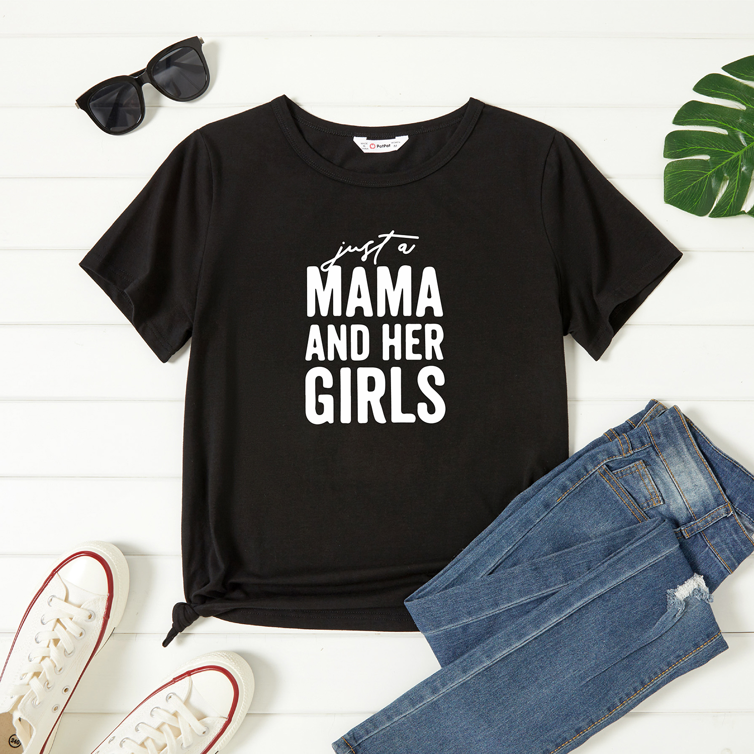 

Women Graphic Letter Print Round-collar Short-sleeve Tee