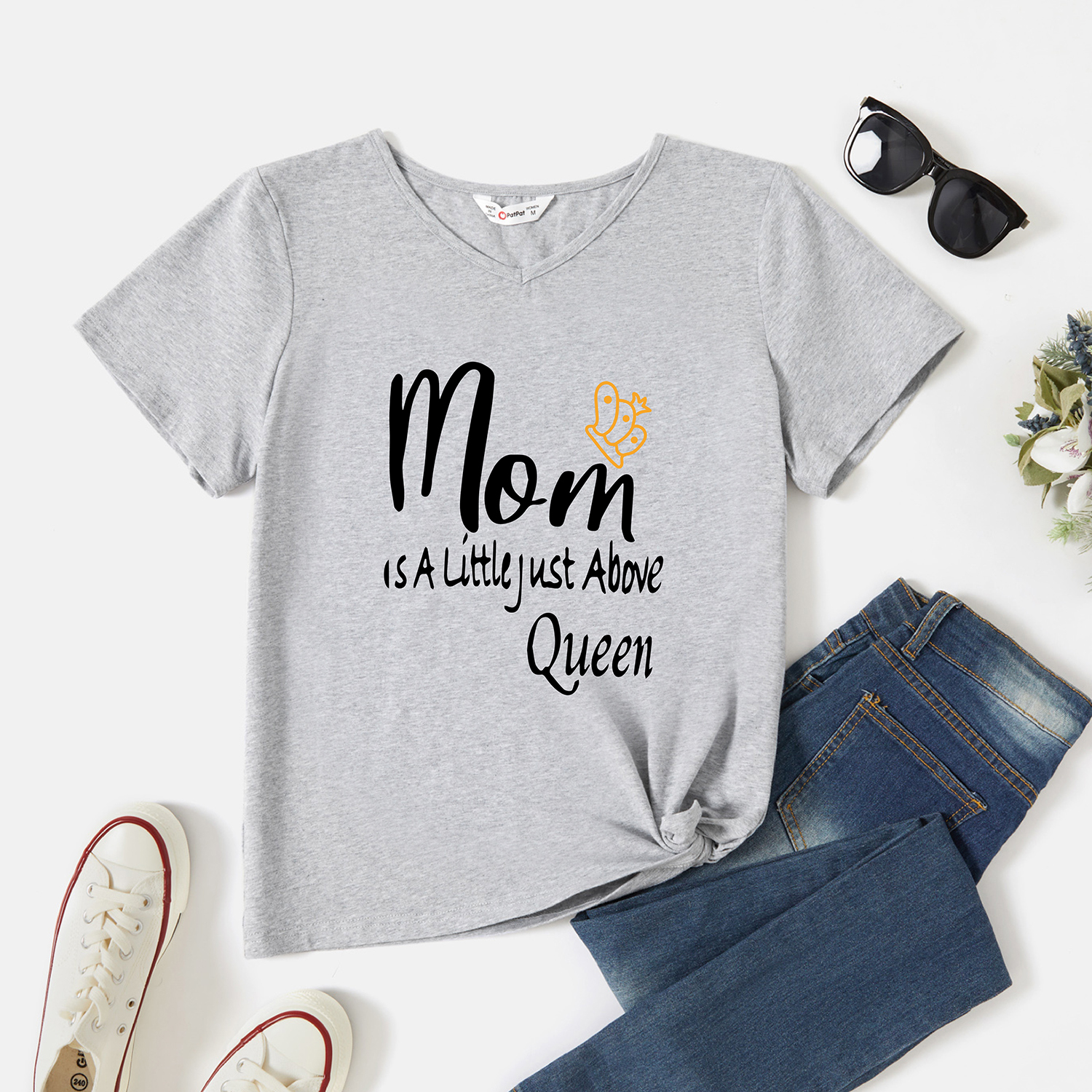 

Graphic Short-sleeve V Neck Tee for Women
