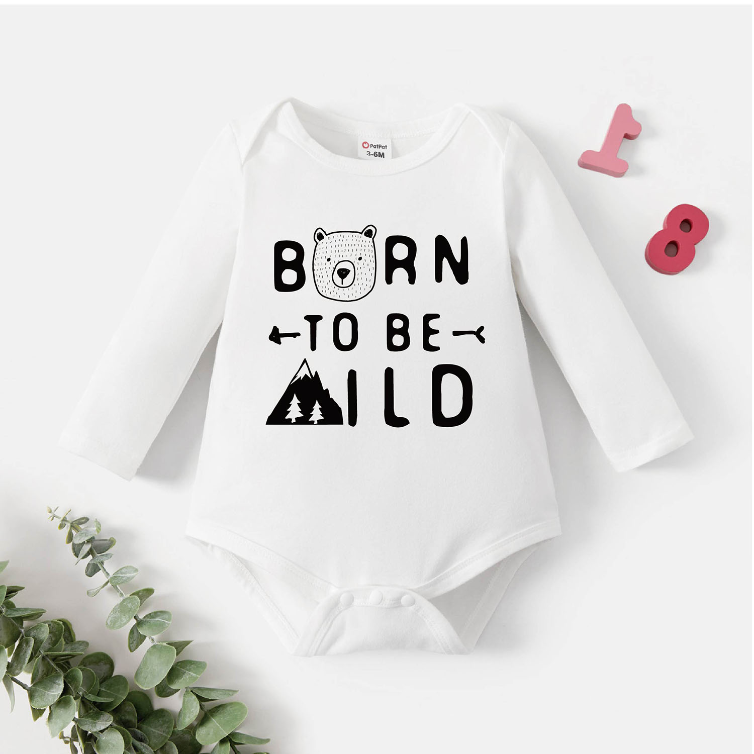 

Baby Graphic Bear and Mountain and Letter Print Long-sleeve Romper