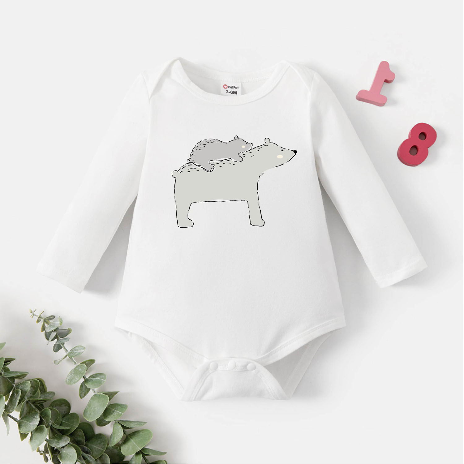 

Baby Graphic Polar Bear Print Long-sleeve Romper