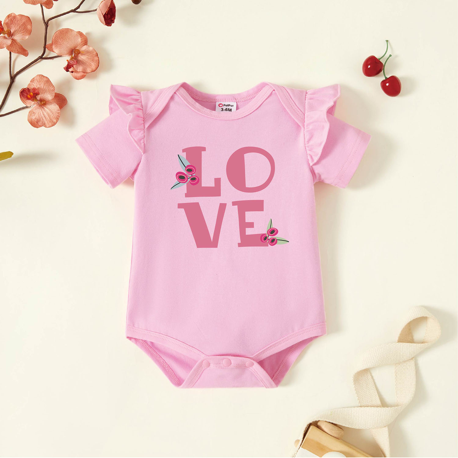 

Baby Graphic Flutter-sleeve Light pink Short-sleeve Romper