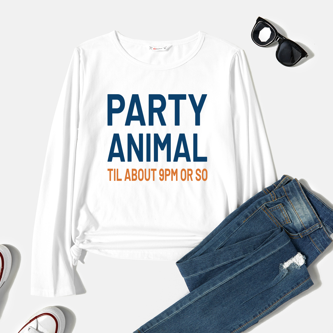 

Graphic White Long-sleeve Round-collar Tee for Women