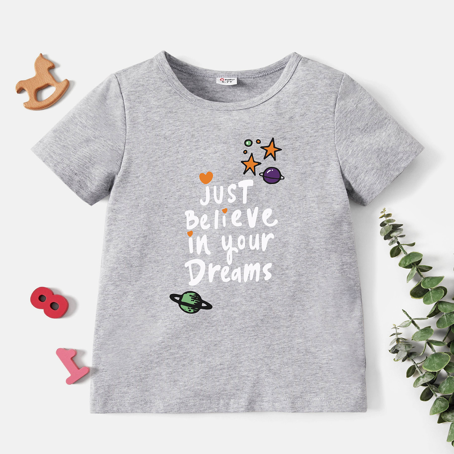 

Kid Graphic Galaxy and Letter and Heart Print Short-sleeve Tee