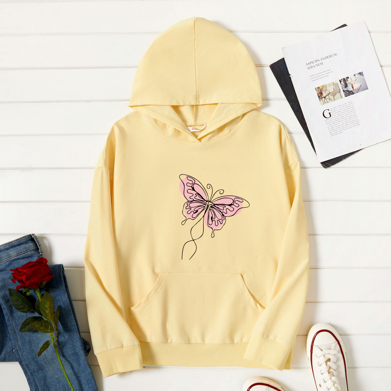 

Women Graphic Butterfly Print Long-sleeve Hooded Pullover