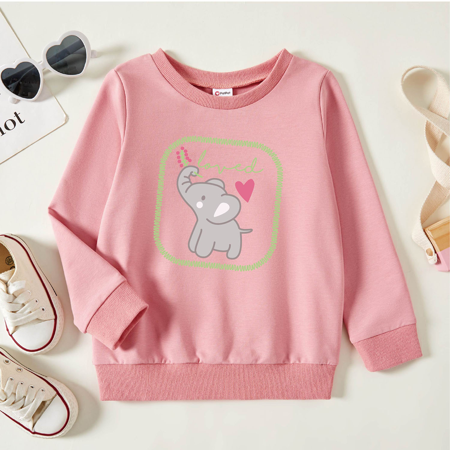 

Toddler Graphic Elephant and Heart and Letter Print Long-sleeve Pullover