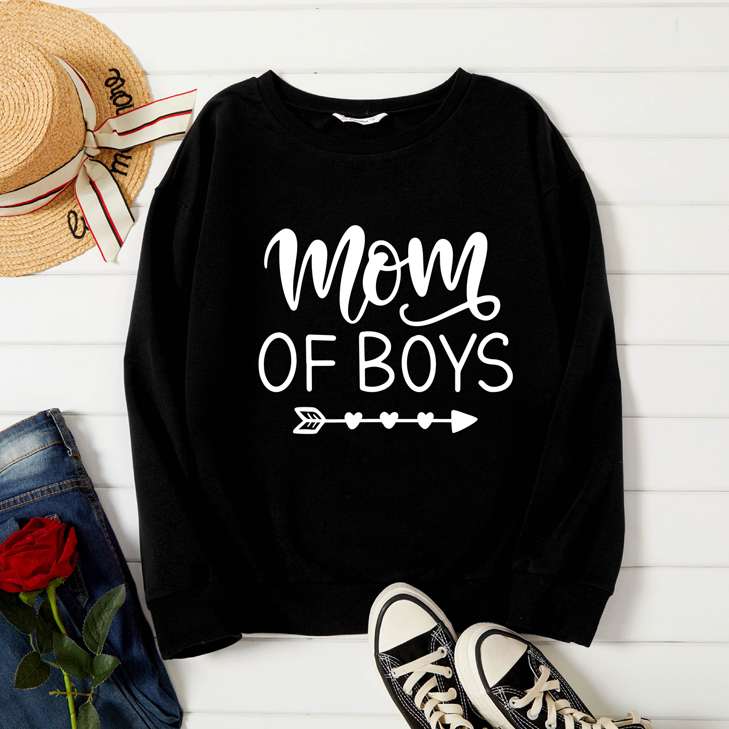 

Women Graphic Letter and Heart Print Long-sleeve Pullover