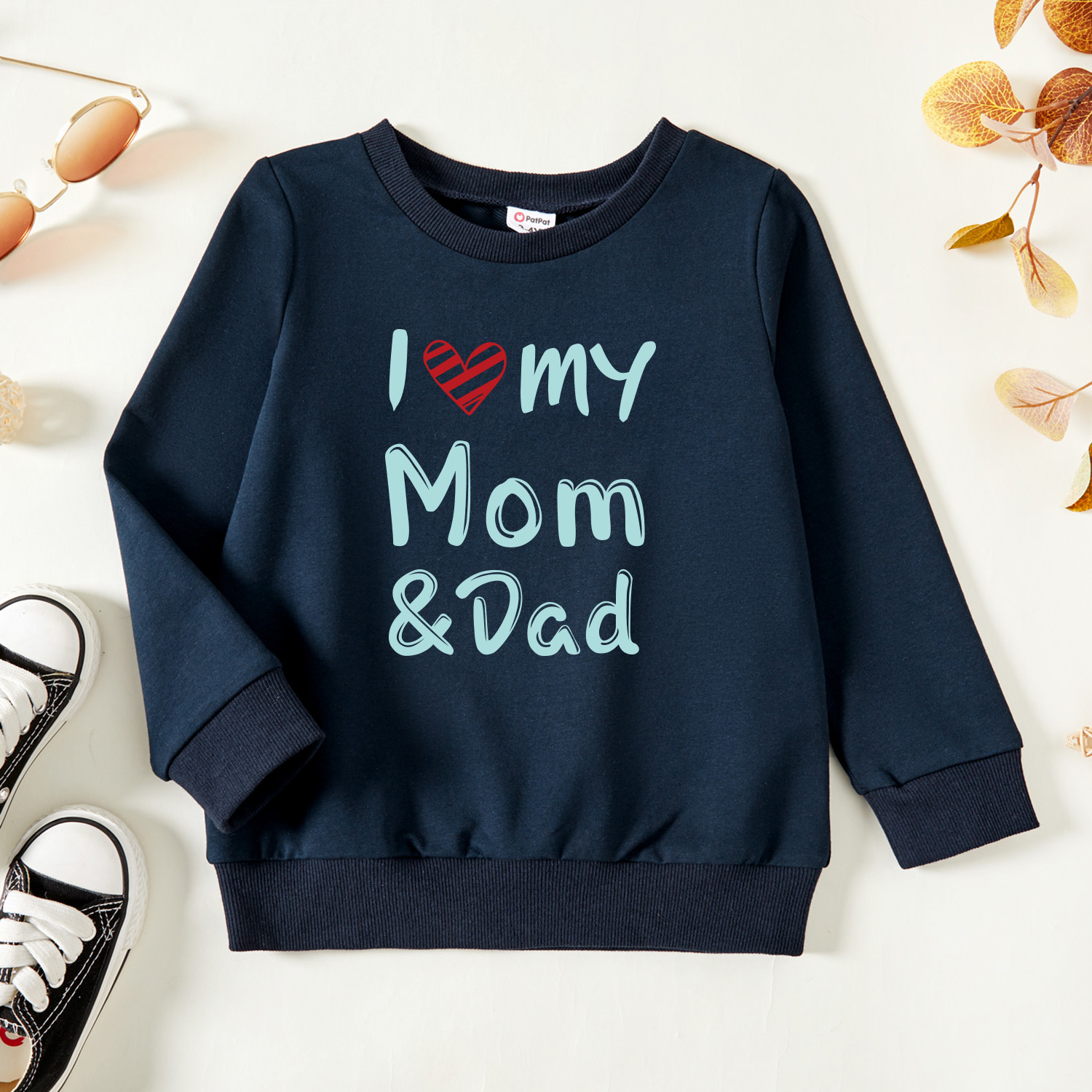 

Toddler Graphic Letter and Heart Print Long-sleeve Pullover