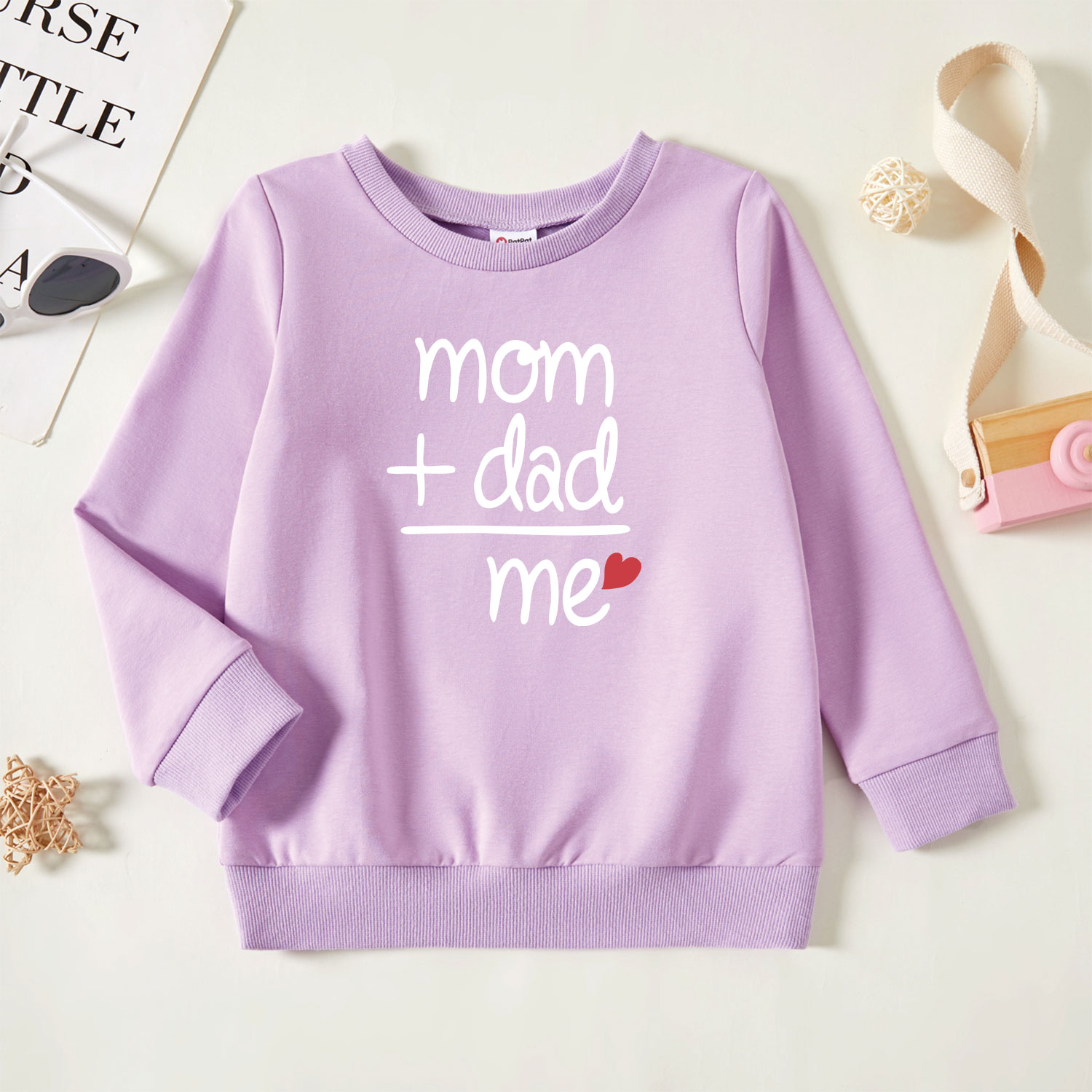 

Toddler Graphic Letter and Heart Print Long-sleeve Pullover