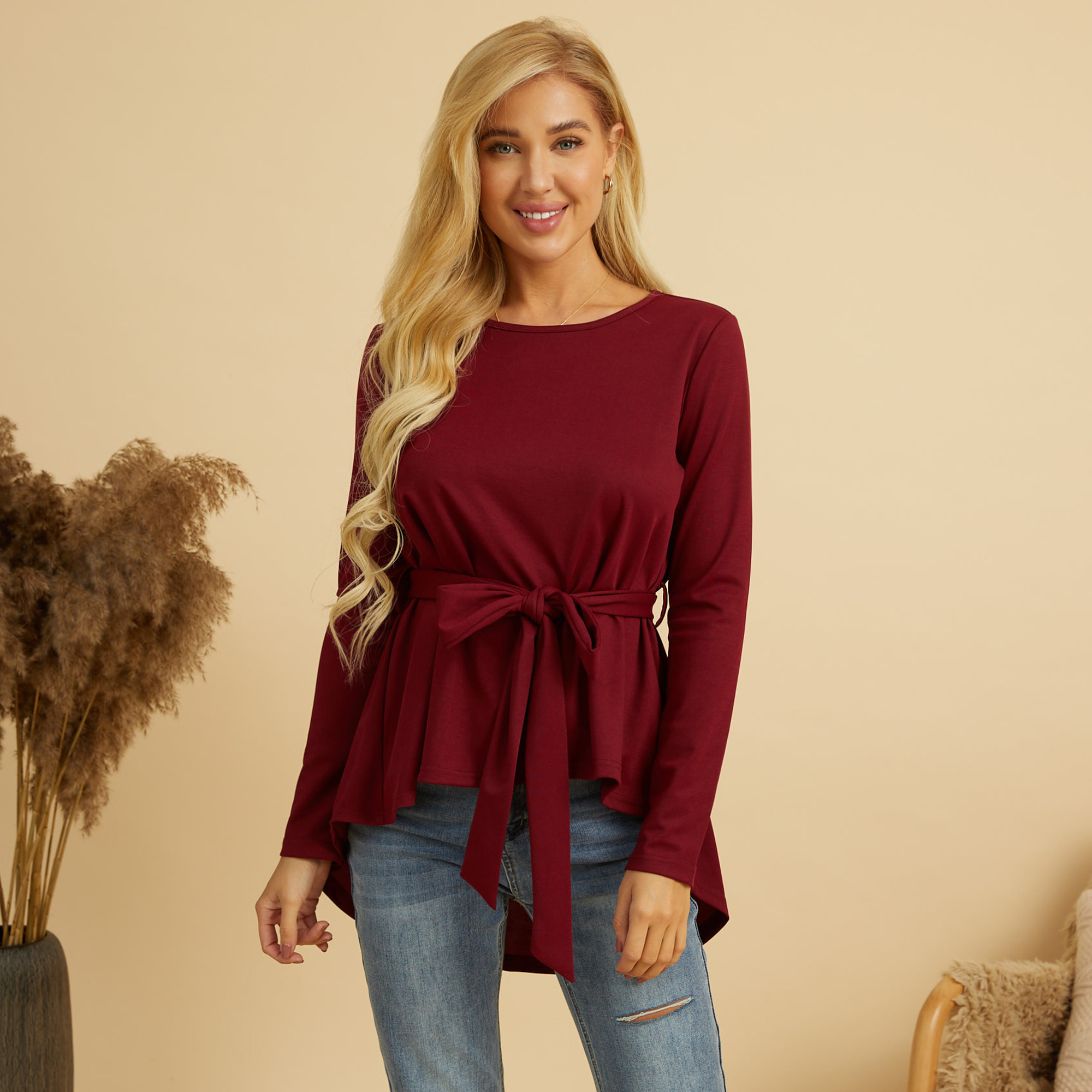 

Solid Round Collar Long-sleeve Pullover