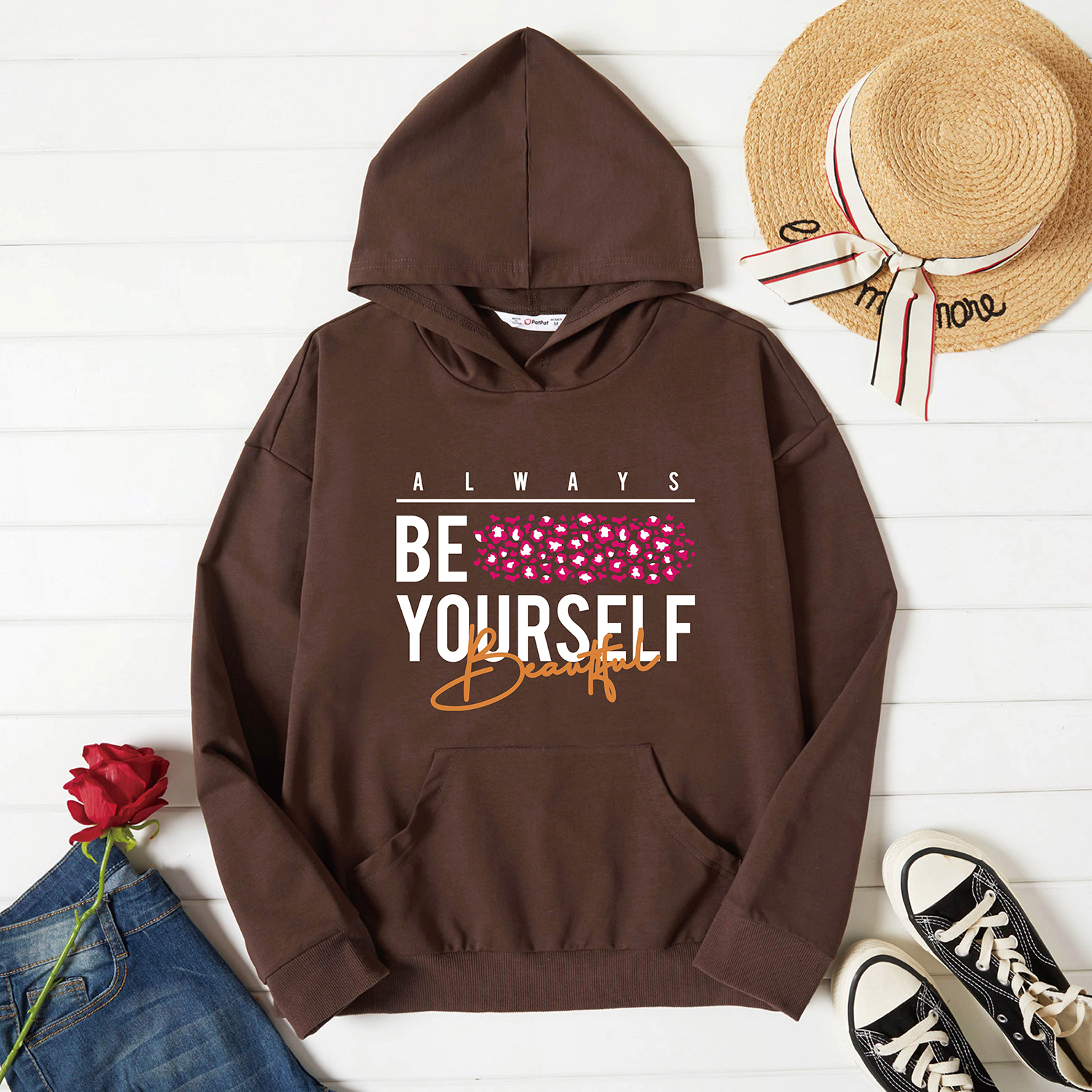

Graphic Brown Long-sleeve Hooded Pullover For Women