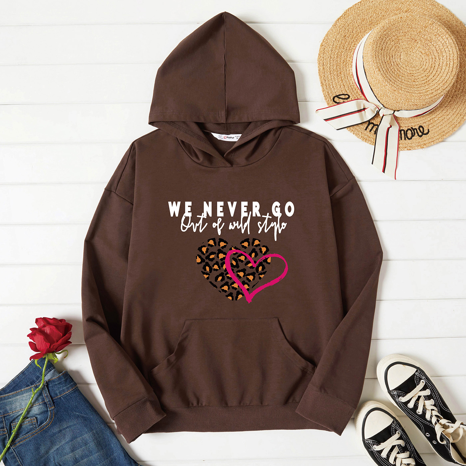 

Graphic Brown Long-sleeve Hooded Pullover For Women