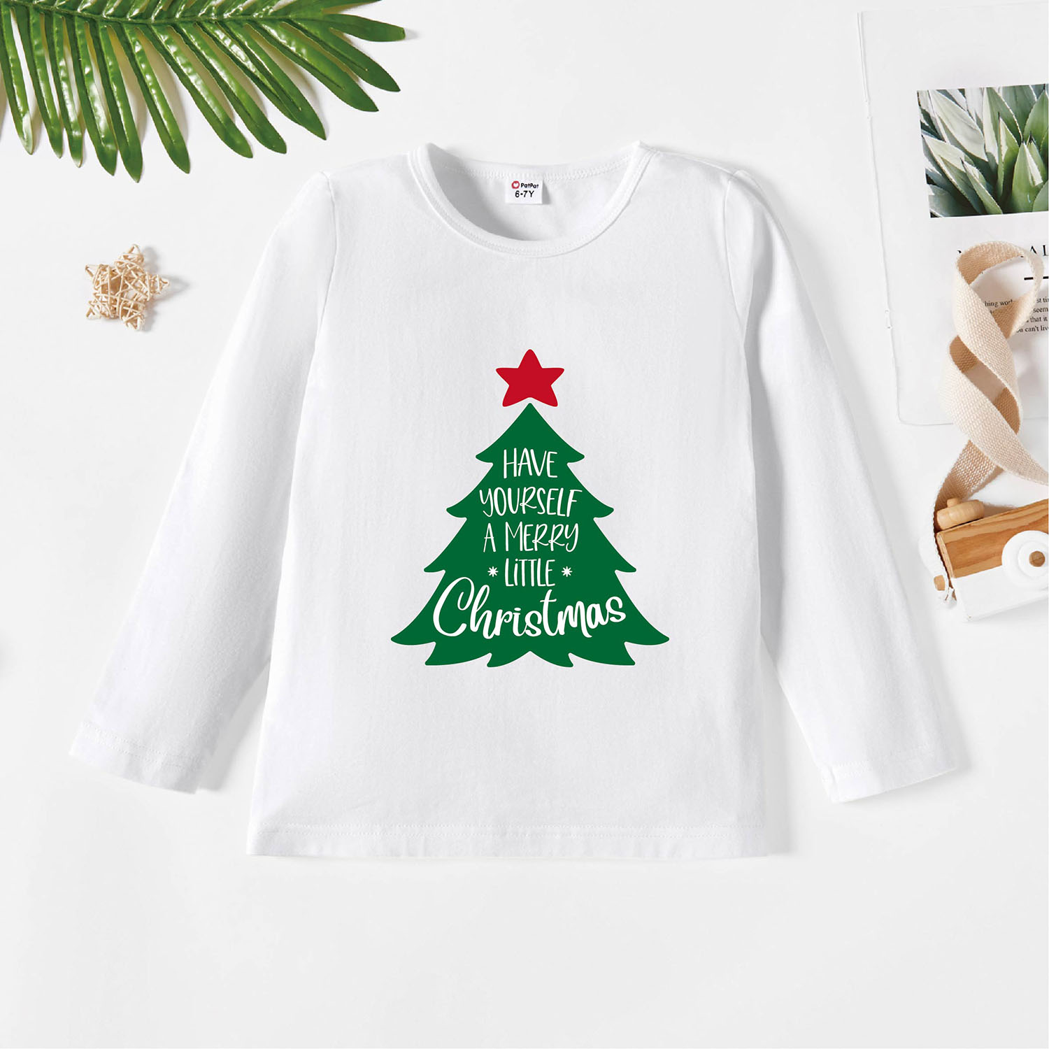 

Christmas Kid Graphic Christmas Tree and Letter Print Long-sleeve Tee