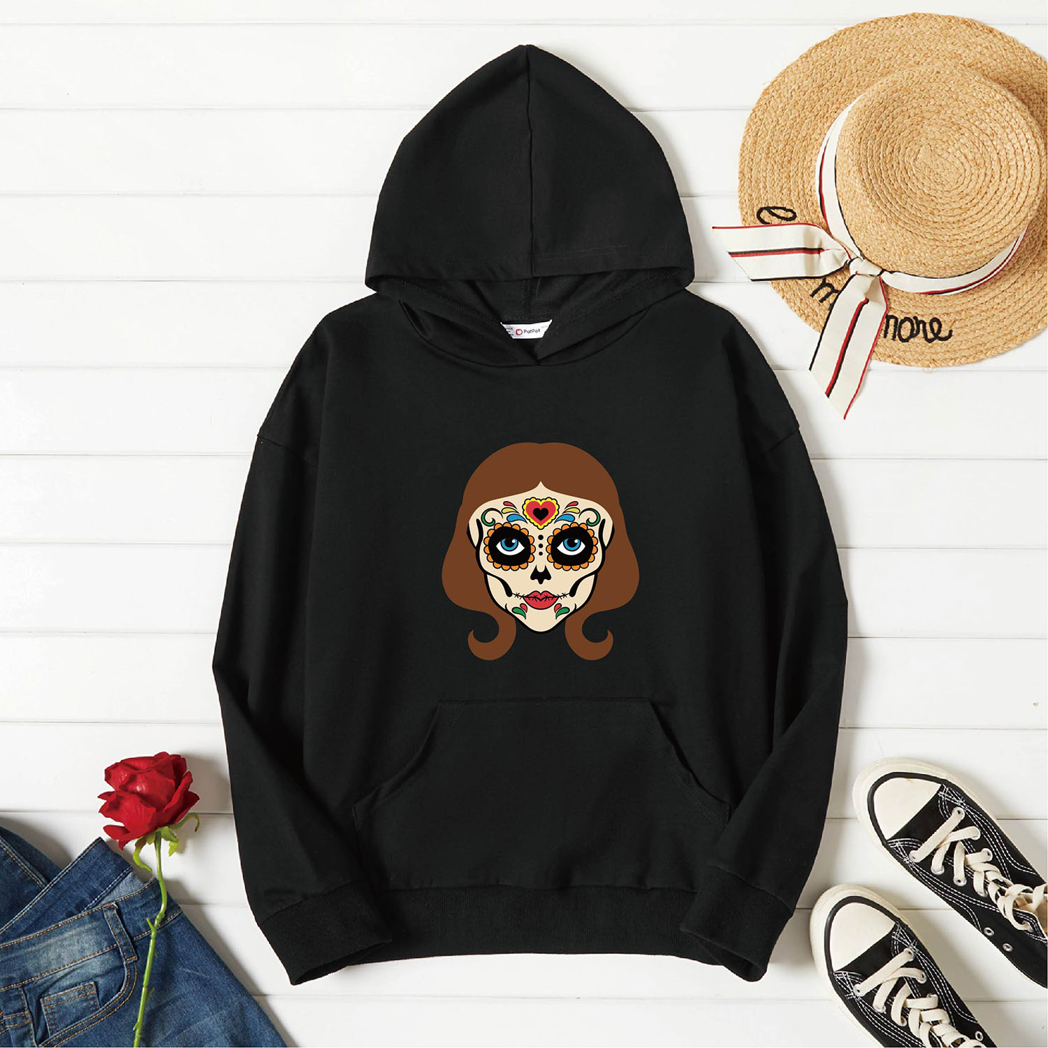 

Graphic Black Long-sleeve Hooded Pullover For Women