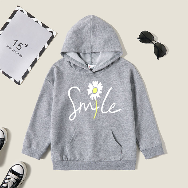 

Kid Girl Graphic Daisy and Letter Print Long-sleeve Hooded Pullover