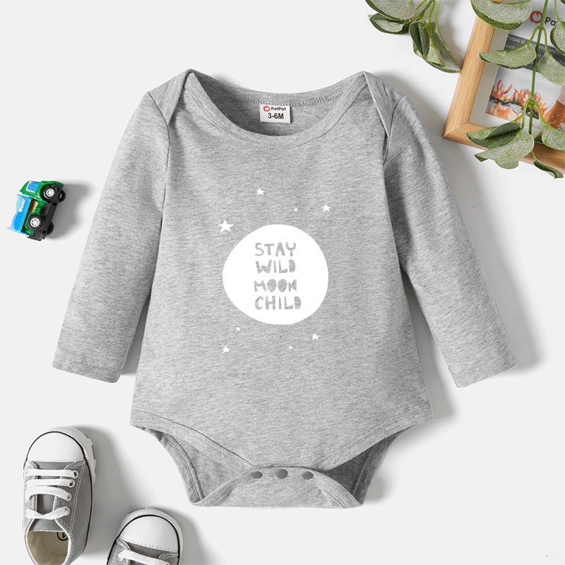 

Baby Graphic Stars and Letter Print Long-sleeve Romper