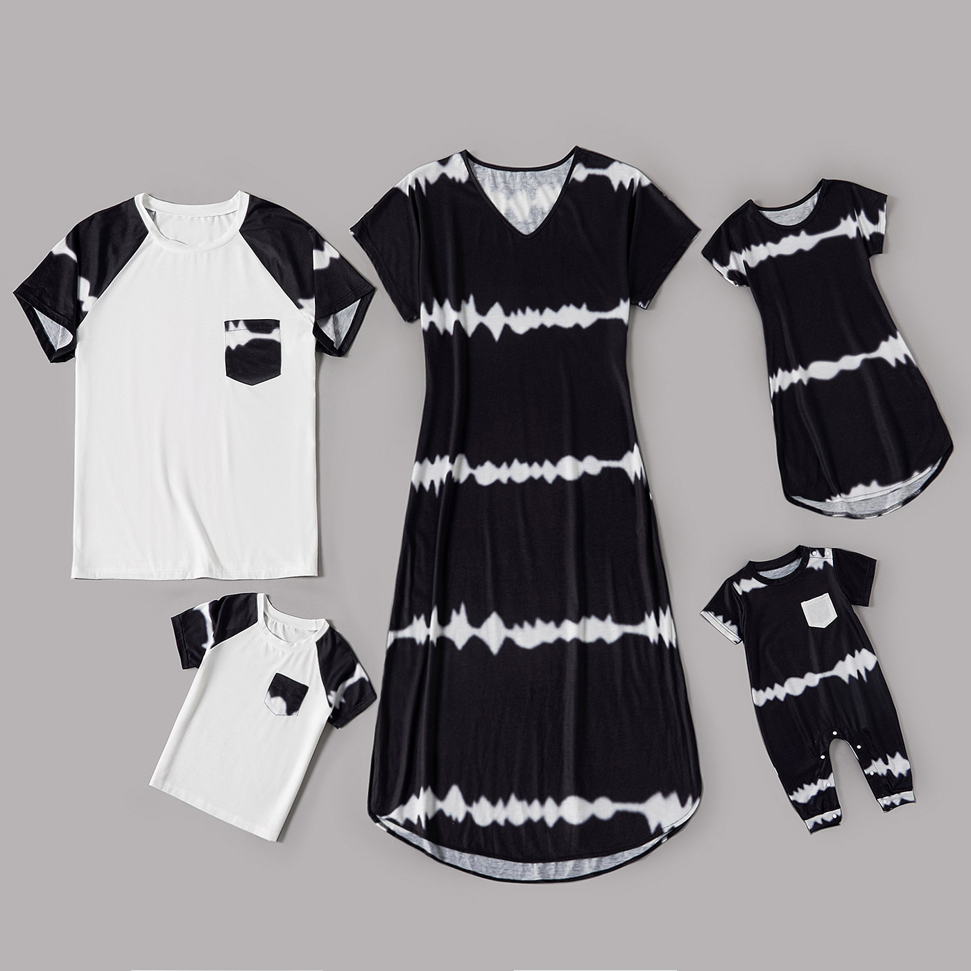 

Black and White Family Matching Sets(Midi Dresses and Short-sleeve T-shirts)