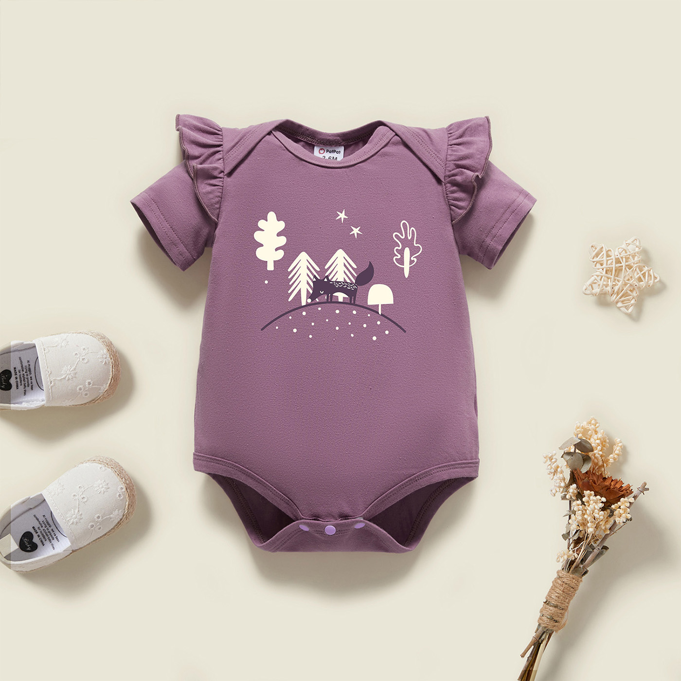 

Baby Graphic Flutter-sleeve Short-sleeve Romper