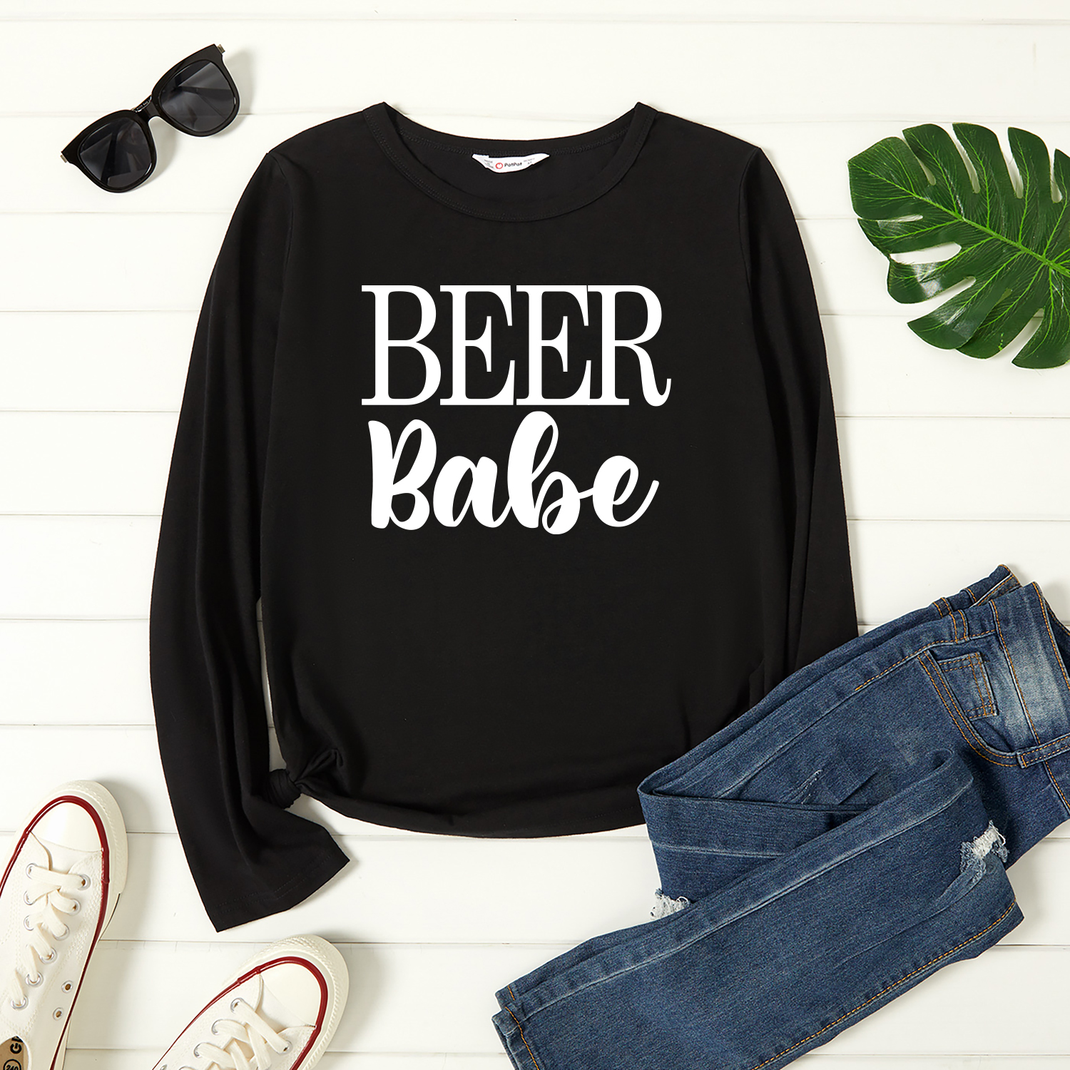 

Graphic Black Long-sleeve Round-collar Tee for Women