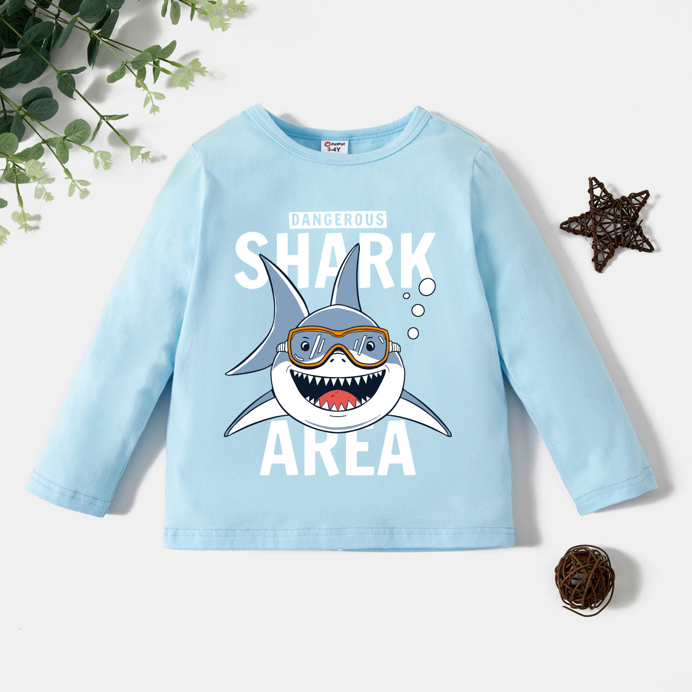 

Toddler Boy Graphic Shark and Letter Print Long-sleeve Tee